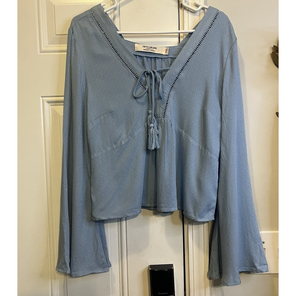 Idyllwind Miranda Lambert Light Blue Western Boho Bell Sleeve Blouse Top M NWOT